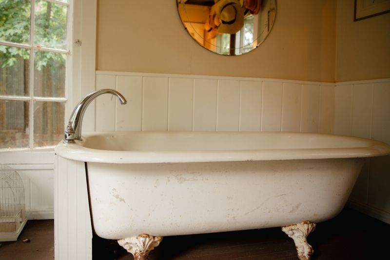 Vintage Pedestal Tub